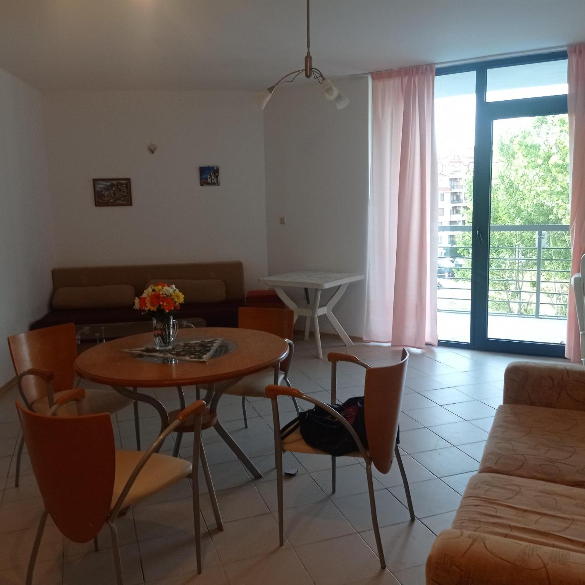 Modern 2 Bedroom Apartment In Top Location In Sunny Beach Just 150 Meters From Casino Platinum Exteriér fotografie